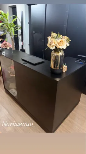 Caixa expositor NOVO (ficou grande para minha sala) 