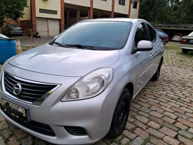 Nissan Versa SV 1.6 16V Flex Fuel 4P Mec. 2012