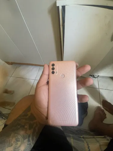 Moto E 40