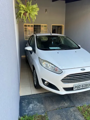 Ford Fiesta 1.6 16V Flex Mec. 5P 2015