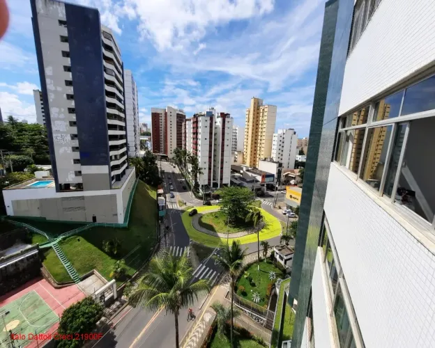 Excelente apartamento 4 quartos, sendo 1 suíte, nascente, Pituba, Salvador, BA.