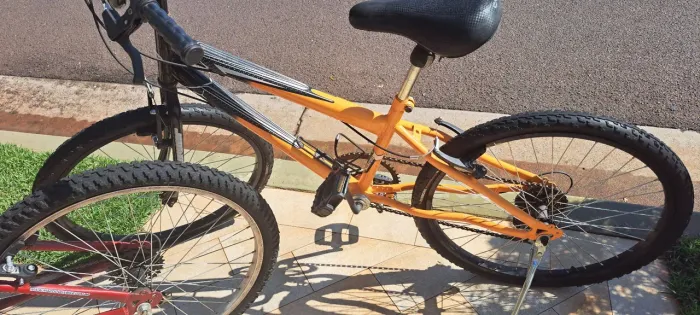 BICICLETAS INFANTIS - VENDO SEPARADAMENTE R$ 350,00 CADA UMA.