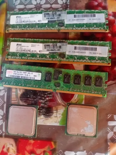 Processadores e memórias ecc servidor intel xeon antigo usados