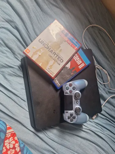 PS4 Slim 1TB