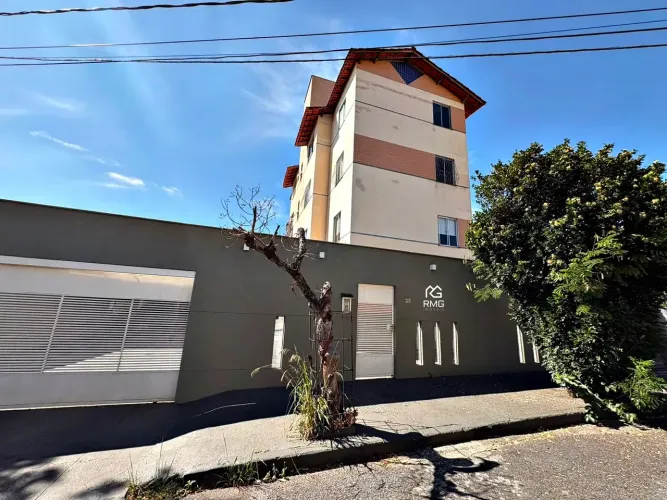 Imóvel para aluguel com 60M² - Bairro Planalto - Belo Horizonte - MG
