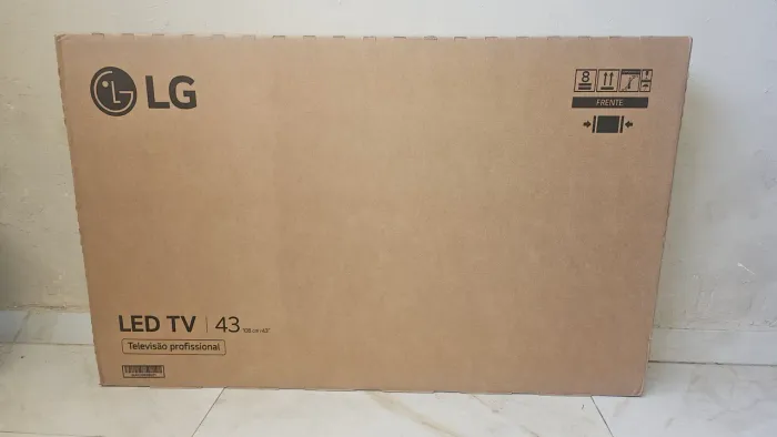 [LACRADO] Smart TV Profissional 4K 43" LG UHD 43AU801 Controle Al Smart Magic WebOS 25