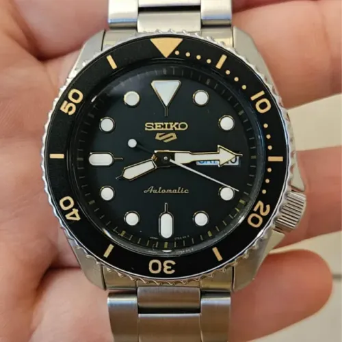 Seiko 5 Sports SRPD57 (Gilt/Preto) - Impecável / Full Set
