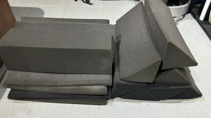 Espuma Acústica - Placas e Bass Traps