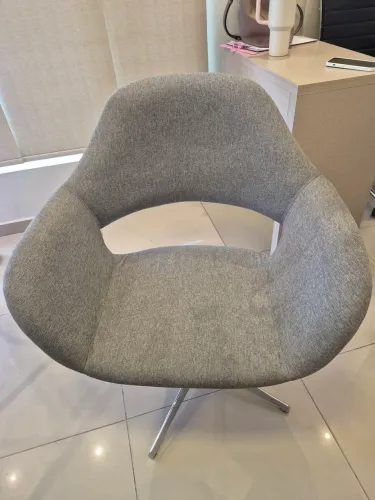 Poltronas grandes e confortáveis 