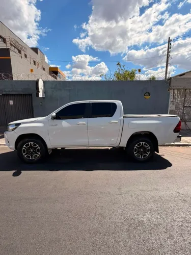 Toyota Hilux CD 4X4 2.8 Diesel Mec. 2020