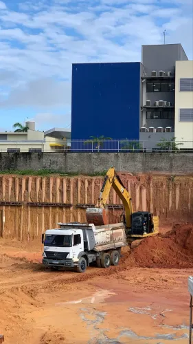 Venda de Barro Vermelho / Terra para Aterro e Nivelamento