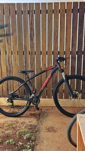 Bicicleta OGGI HACKER HDS 24v