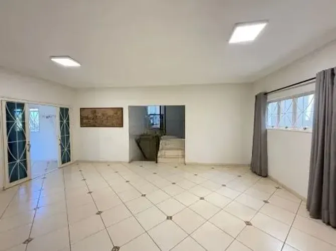 Casa com 3 quartos para alugar, 360 m² por R$ 4.375/mês - Jardim Bordon - São José do Rio