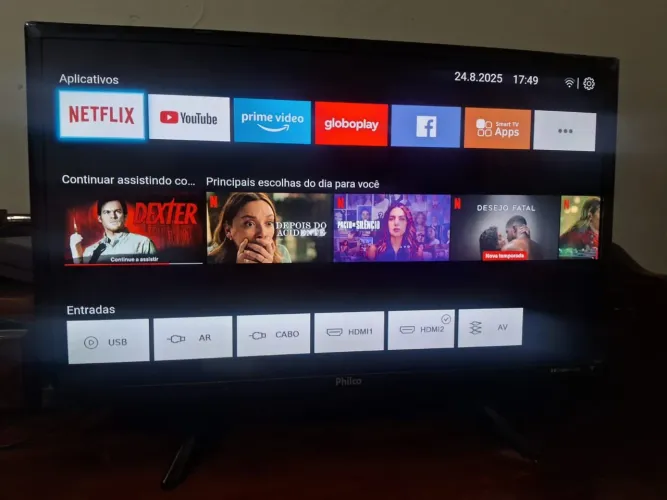 Tv Philco LED Smart 24 polegadas 