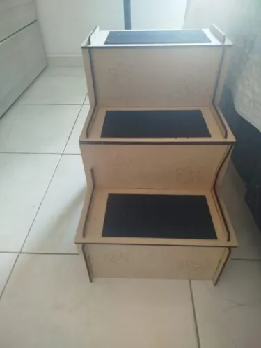 Escada pet