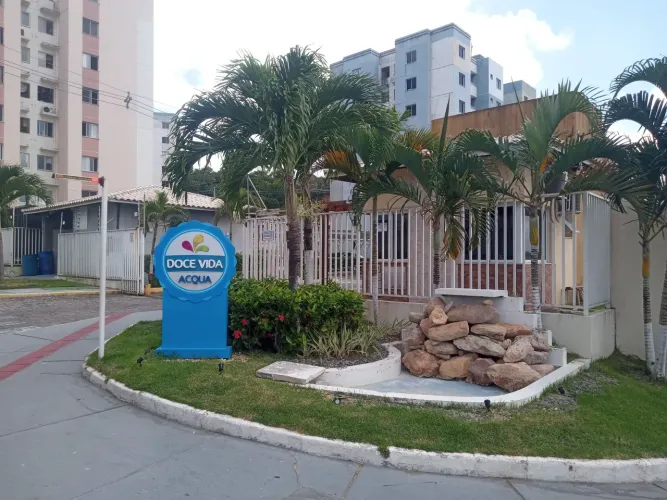 Apartamento bem conservado ótima localização, tem tudo por perto