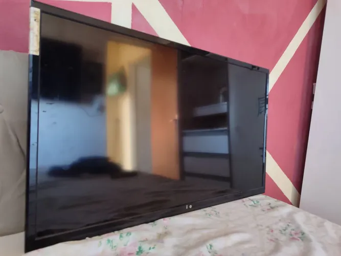 Tv 43 polegadas retirada de peças