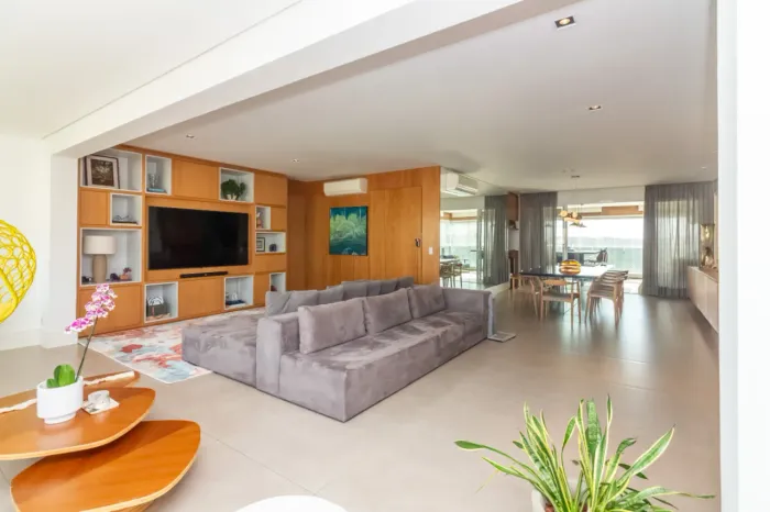 Apartamento para venda em Pinheiros com 4 quartos, sendo 4 suítes, 253m²