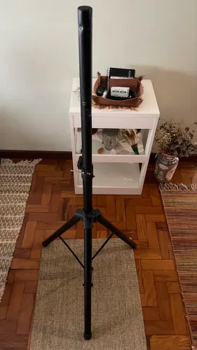 Tripé / Pedestal Regulável para Caixa de Som - Dobrável
