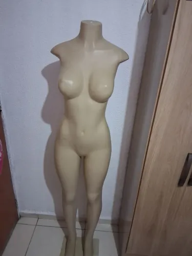 Manequim femenina
