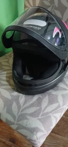 Vende-se capacete número 54