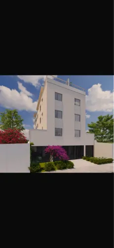 Apartamentos a venda em prédio com elevador Otis