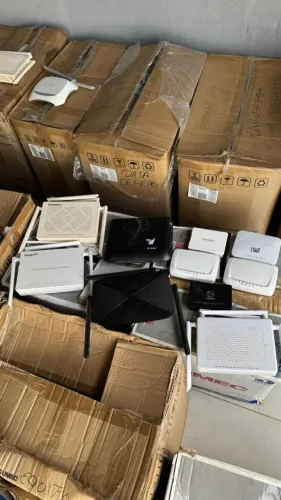 Lote (942 un) Onu e Ont com defeito, de várias marcas (mercusys, fiberhome, sumec, tplink