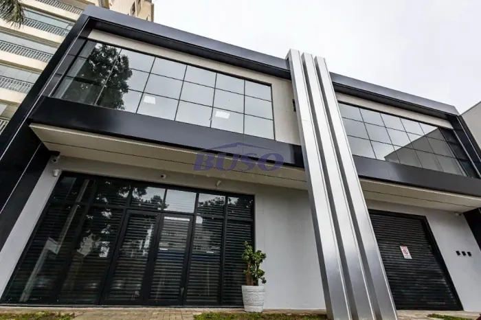 Sala comercial 01 para locação no Novo Mundo