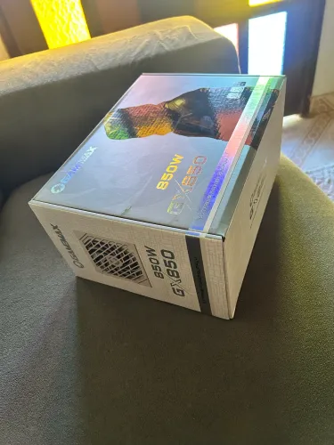 Fonte 850w gamemax full modular branca