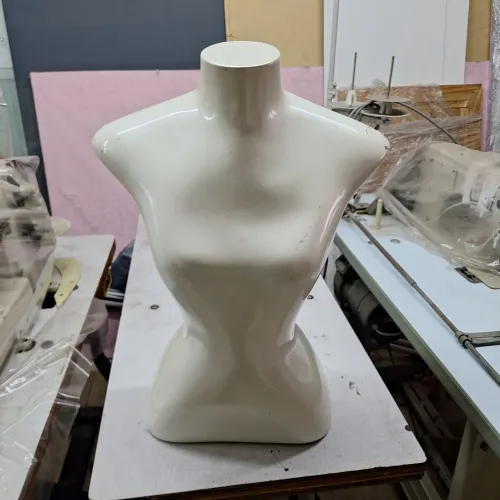 Busto de fibra