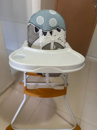 Cadeirinha de alimentação bebê