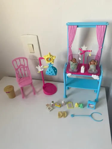 Quarto e bebês da Barbie
