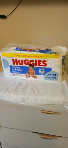 FRALDA HUGGIES M RÁPIDA ABSORÇÃO 92 UNIDADES