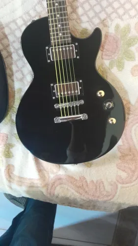 Guitarra Les Paul MARSHALL muito nova
