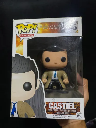Funko castiel com asas raro