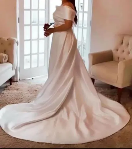 Vestido de Noiva Minimalista Feito por Paulo Valentim