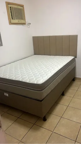 Cama de casal 1 mês de comprada.