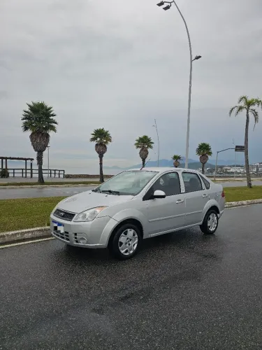 Ford Fiesta Sedan 1.0 8V Flex 4P 2008