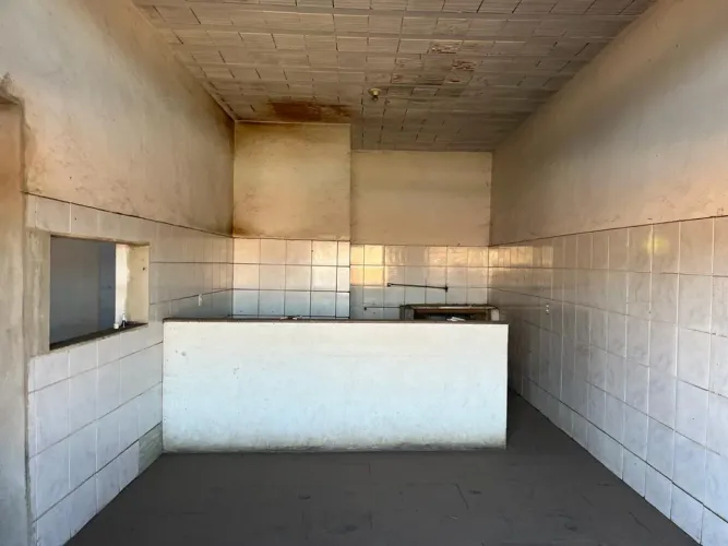 IMÓVEL COMERCIAL