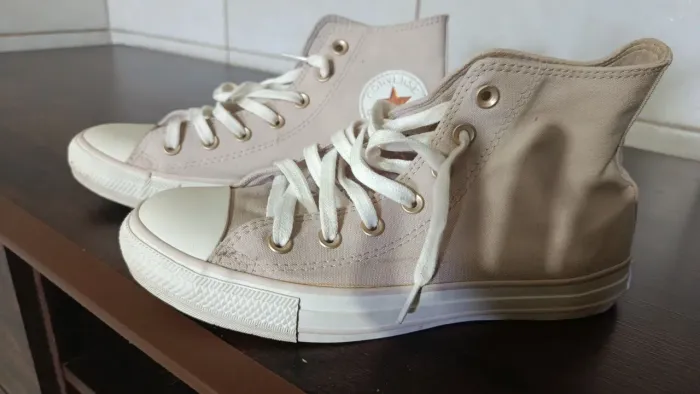 Vendo tênis ALL star cano alto tamanho 37 cor rose