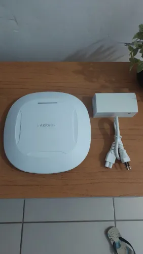 Roteador Intelbras AP 1750 AC, até 500 pessoas conectadas, longo alcance