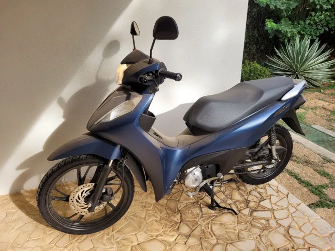 Honda Biz 125 EX 2025