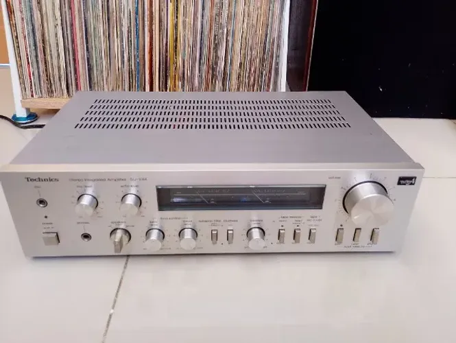 Amplificador Technics SU V 44 Japan