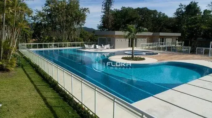 Terreno à venda, 375 m² por R$ 140.000 - Ubatiba - Maricá/RJ