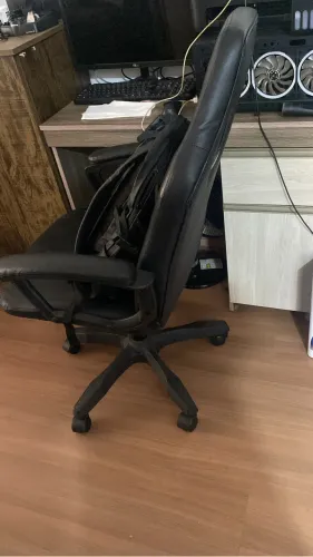 Vendo cadeira de escritório