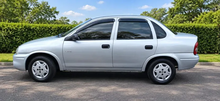 Chevrolet Corsa SED Class.life 1.0/1.0 Flexpower (álcool) 2006