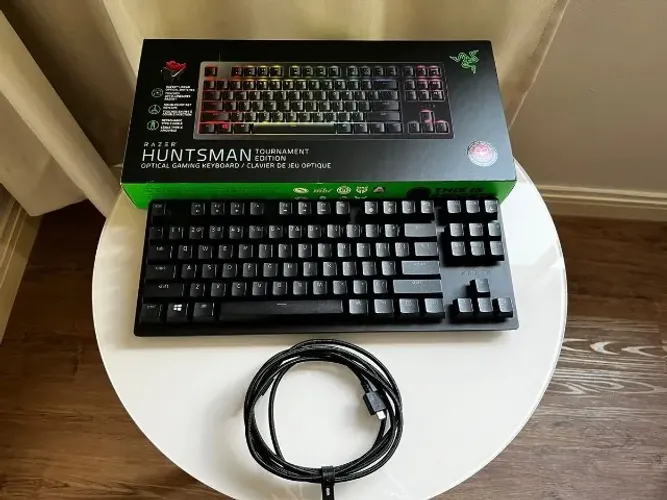 teclado Teclado Razer Huntsman Tournament Edittion (SEMI NOVO)