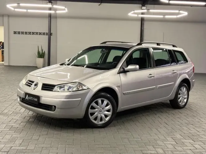 Renault Megane Grand Tour Dynam. Hi-flex 1.6 16V 2012