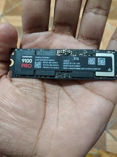 Samsung SSD 9100 PRO 8 TB Gen5 NVMe M.2 (não acompanha caixa)