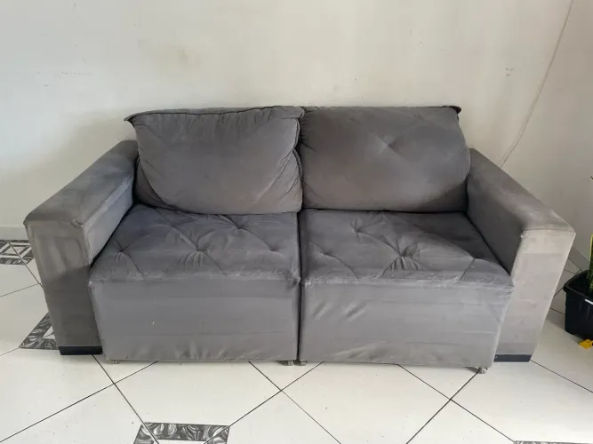 Sofá retrátil
